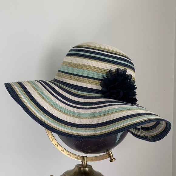 Icing Accessories - Striped Floppy Beach Sun Hat Paper